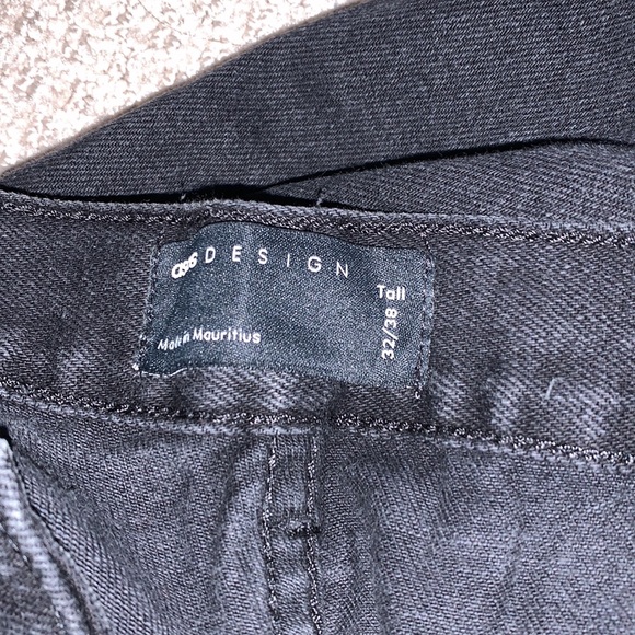 ASOS mom jeans size 32. Length 38 - Picture 3 of 3